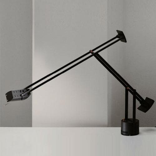 Artemide Tizio lampa biurkowa LED — widok 1