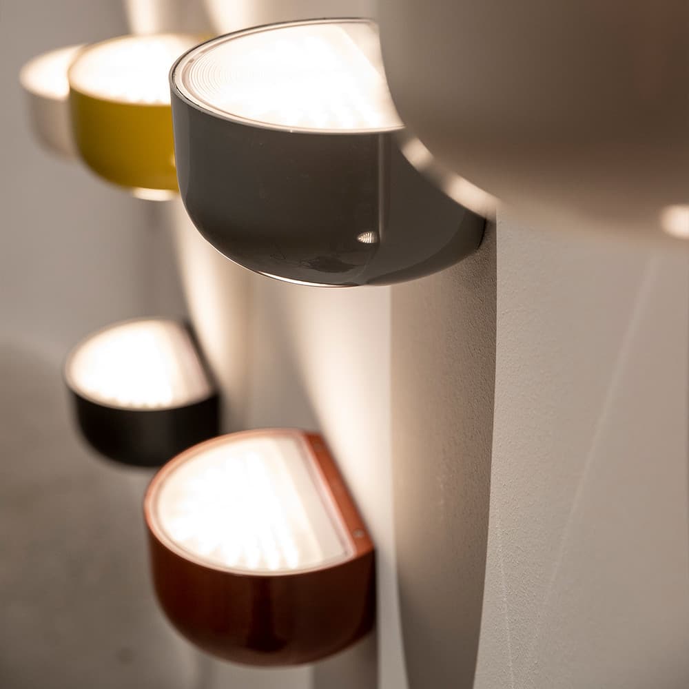 Flos Bellhop Wall Up kinkiet — widok 2